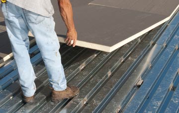 installing tapered roof insulation